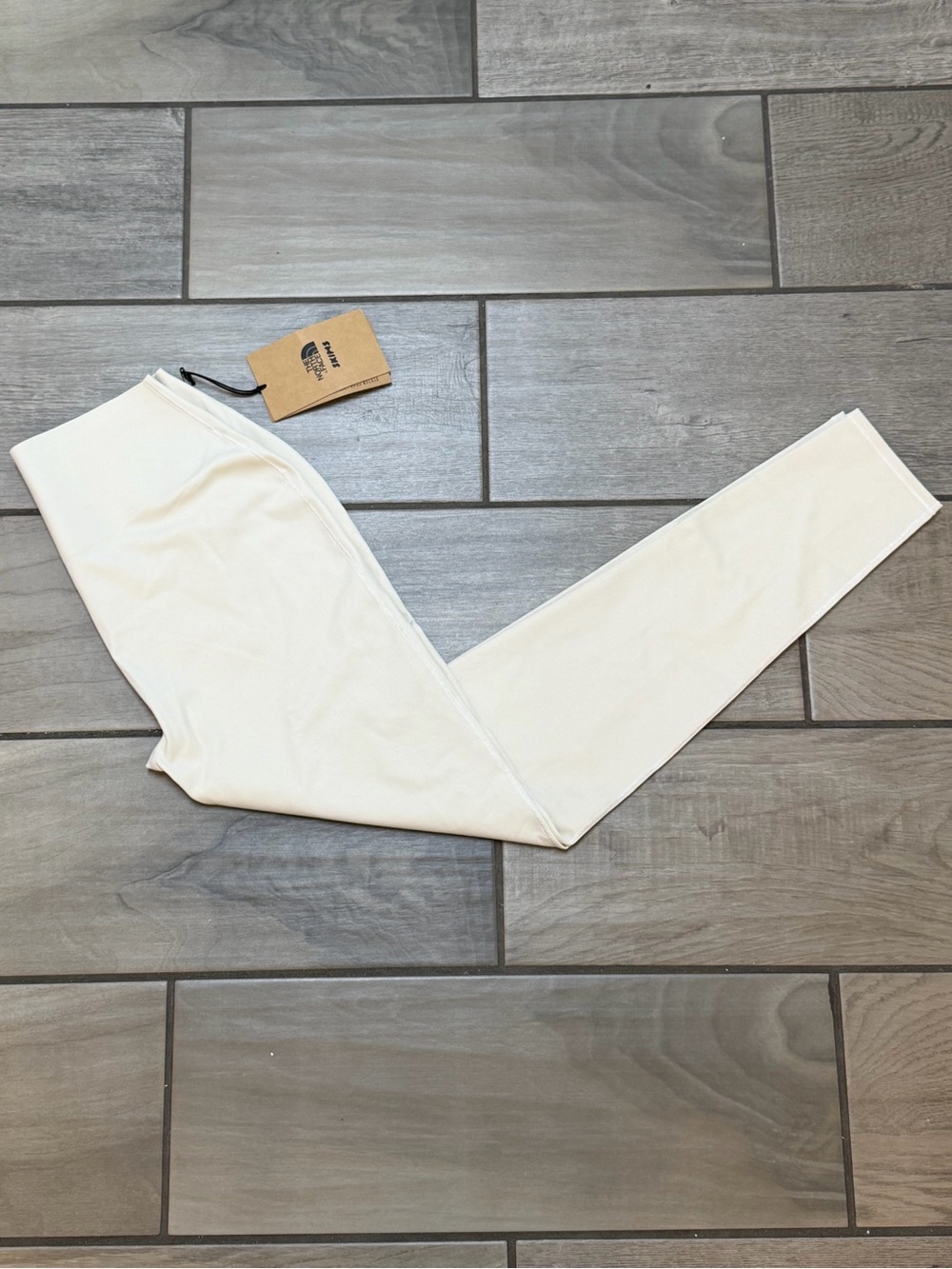 The North Face x SKIMS Bone Refina Leggings Women’s Base Layer Cream Ivory